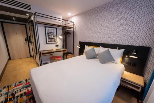 Habitación Doble Estándar del hotel The Wesley Camden Town. Foto 1
