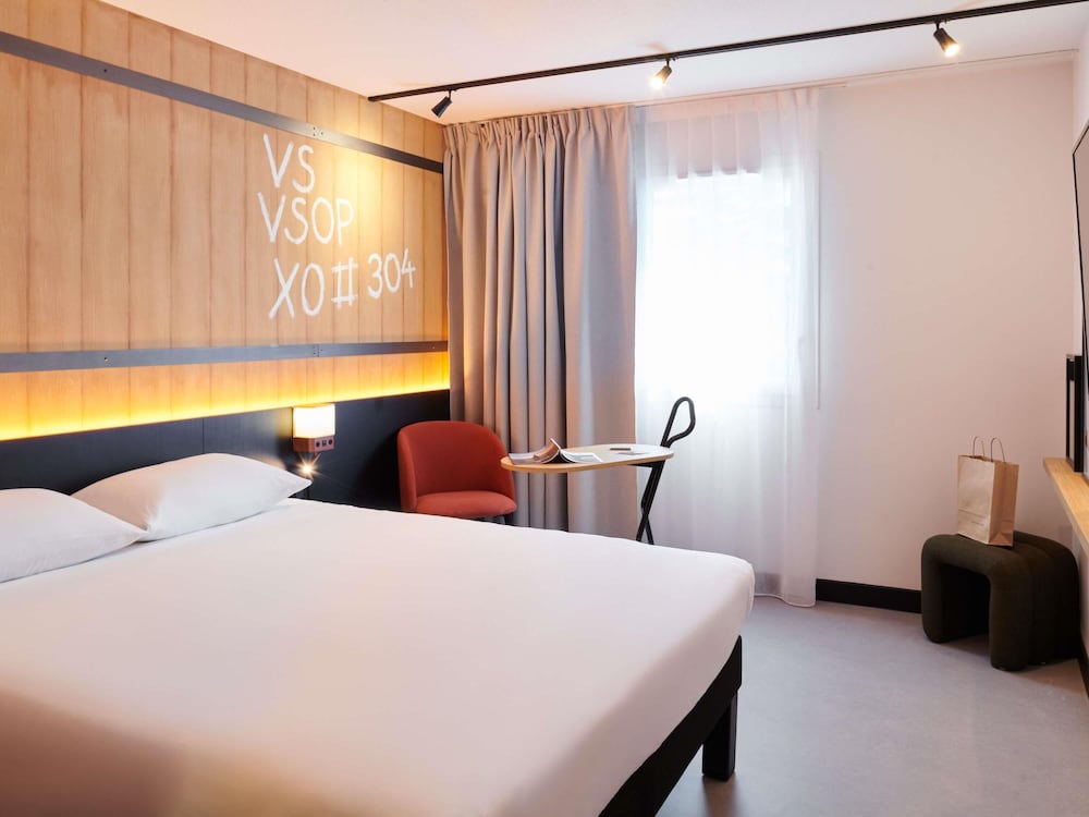 Habitación Estándar con 1 cama doble del hotel Ibis Styles Cognac