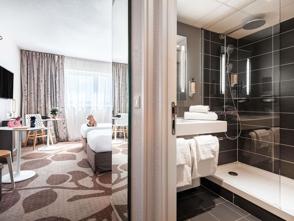 Suite Familiar del hotel Mercure Compiegne Sud. Foto 8