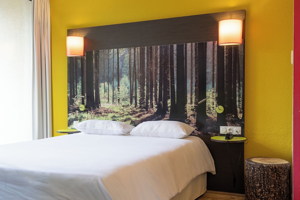 Habitación Estándar con 1 cama doble del hotel ibis Styles Dax Centre. Foto 4