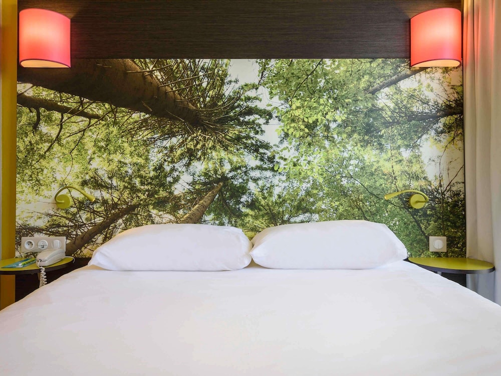 Habitación Estándar con 1 cama doble del hotel ibis Styles Dax Centre. Foto 11