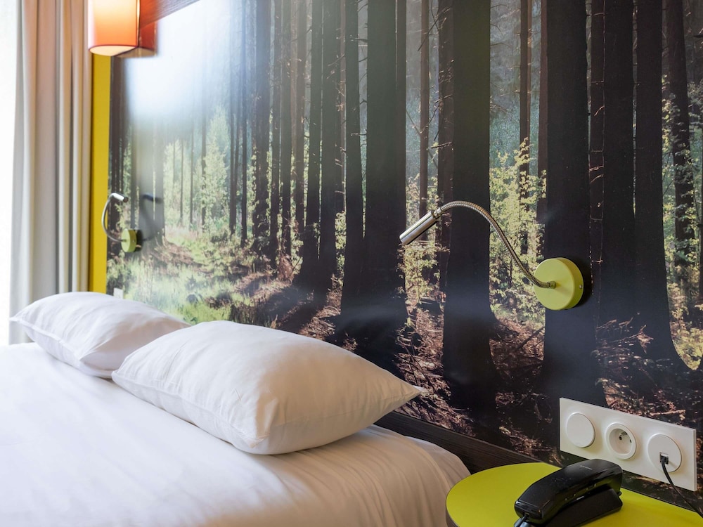 Habitación Estándar con 1 cama doble del hotel ibis Styles Dax Centre. Foto 12