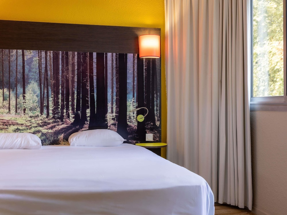 Habitación Estándar con 1 cama doble del hotel ibis Styles Dax Centre. Foto 16