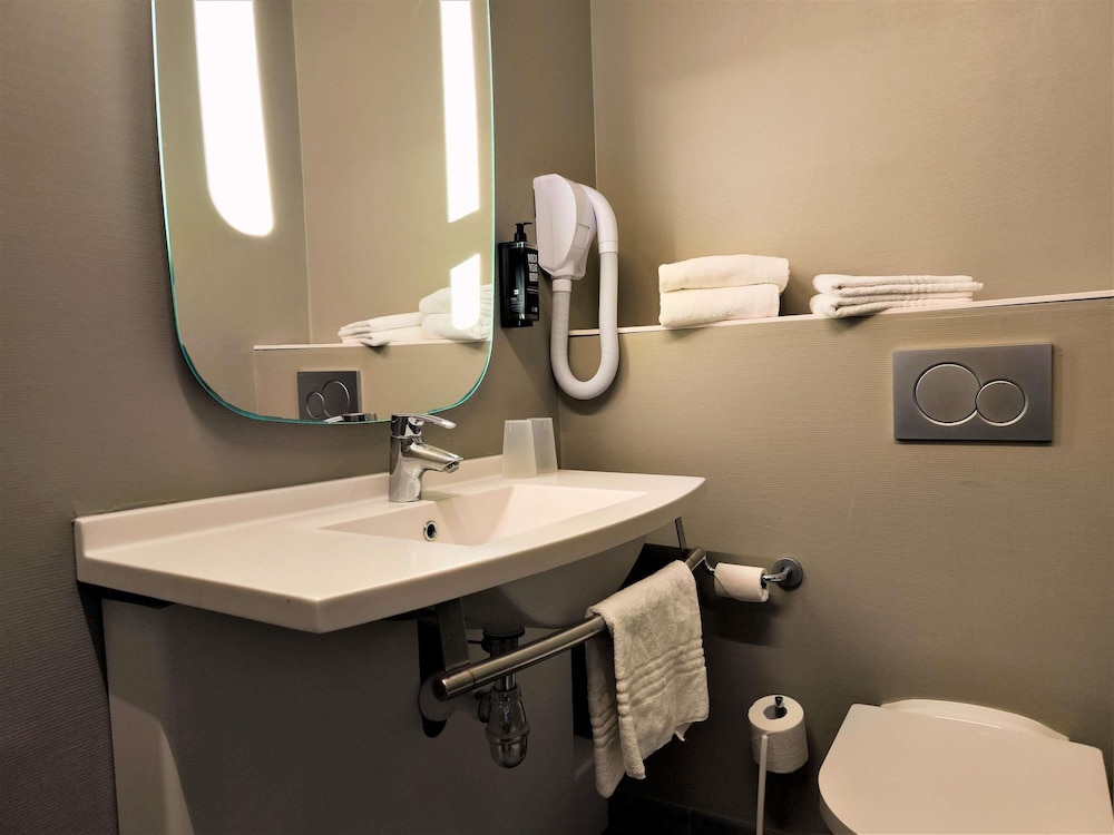 Habitación estándar con camas individuales del hotel Ibis Deauville Centre
