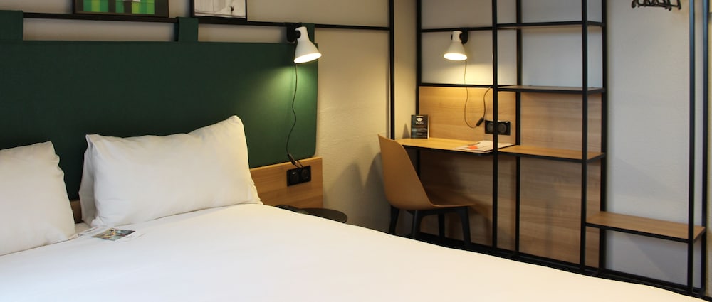 Habitación Doble del hotel Ibis Evry Courcouronnes. Foto 7