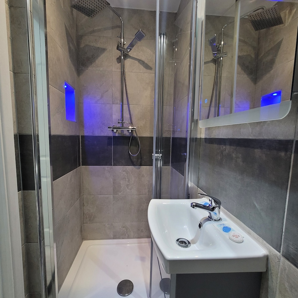 Habitación Confort con 2 camas individuales del hotel Argyle Square. Foto 14