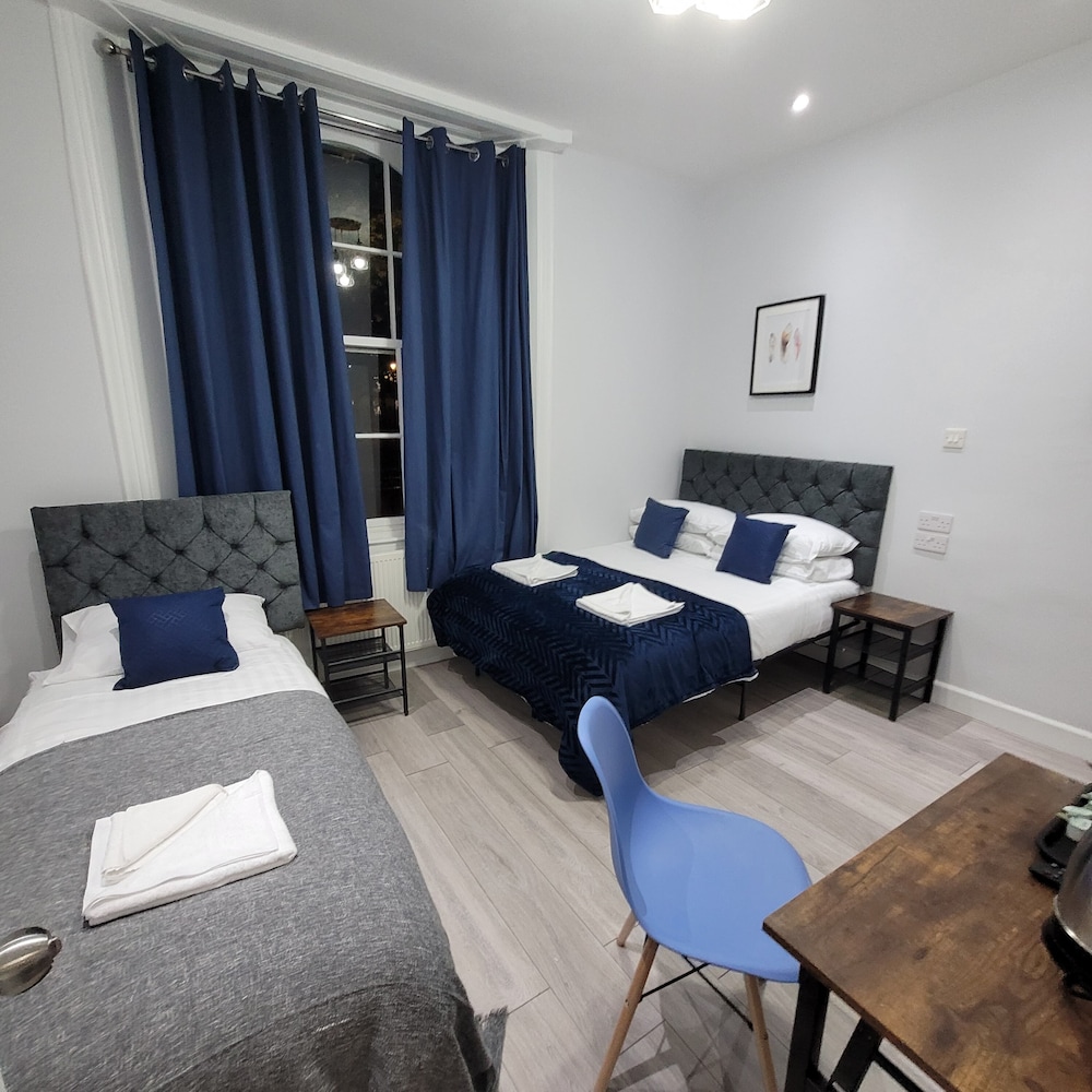 Habitación triple Confort del hotel Argyle Square. Foto 4