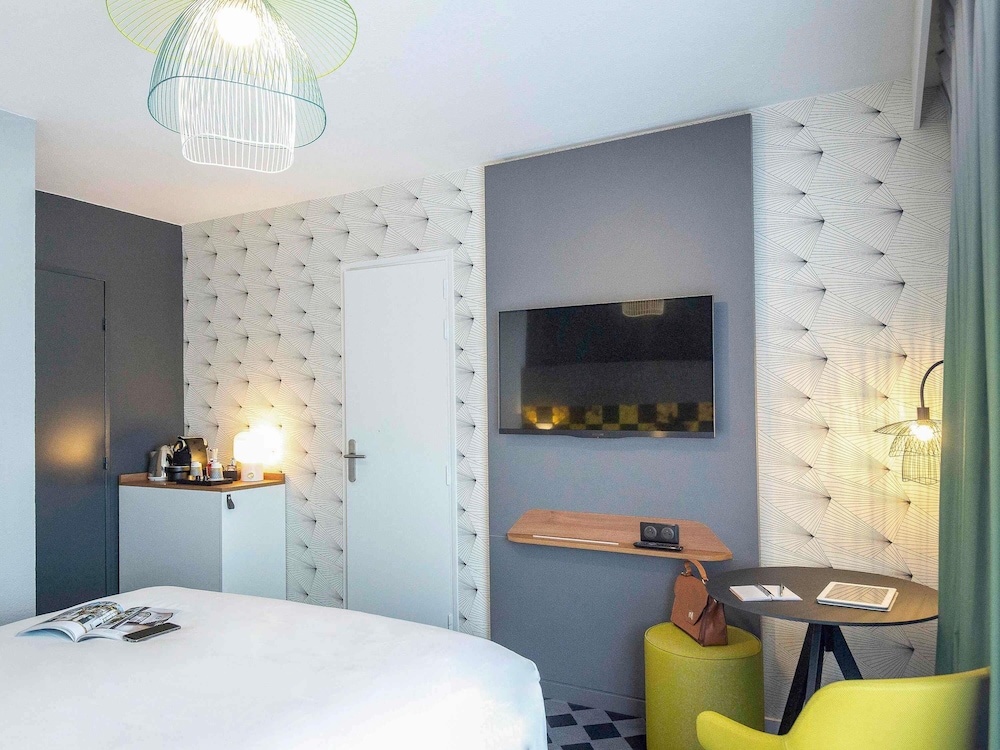 Habitación Privilège con 1 cama doble y balcón del hotel Hotel Mercure Hyeres Centro. Foto 6