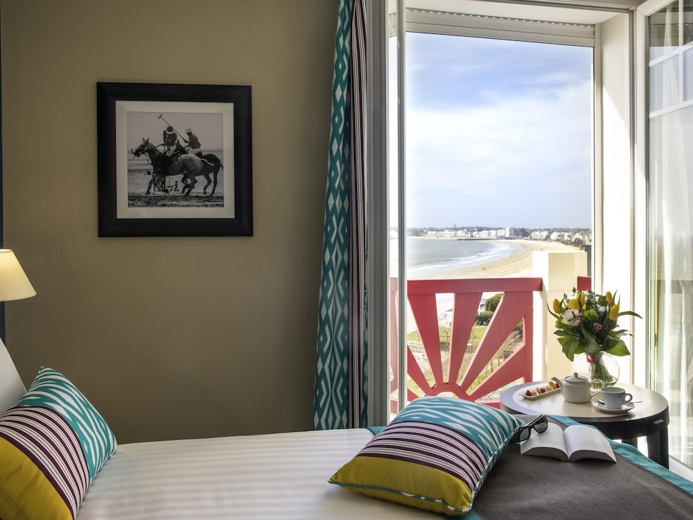 Habitación Privilege con vistas al mar con 1 cama doble o dos camas individuales del hotel Mercure La Baule Majestic. Foto 13