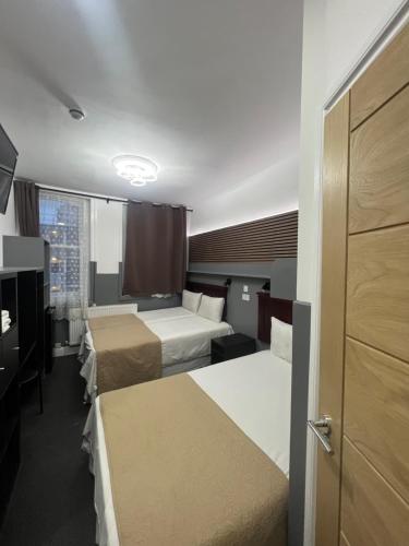 Habitación Doble del hotel Plaza London. Foto 2