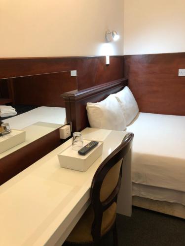 Habitación Doble del hotel Plaza London. Foto 4
