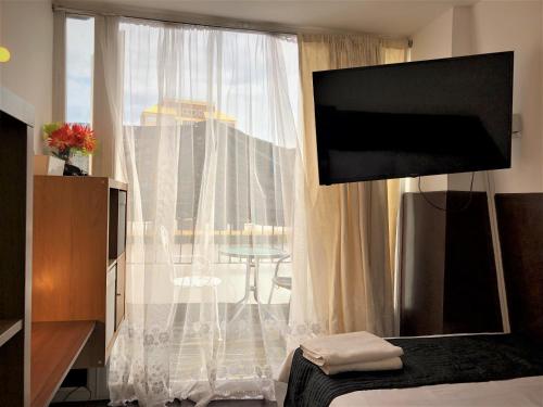 Habitación Doble con balcón del hotel Plaza London. Foto 4