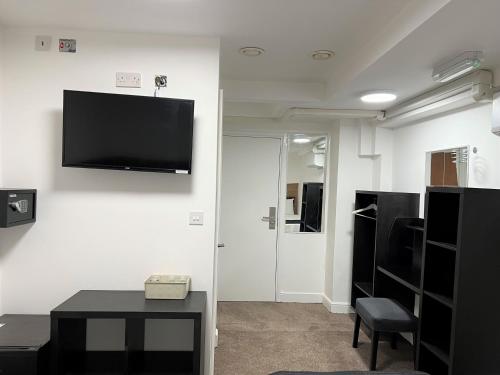 Habitación cuádruple del hotel Plaza London. Foto 1