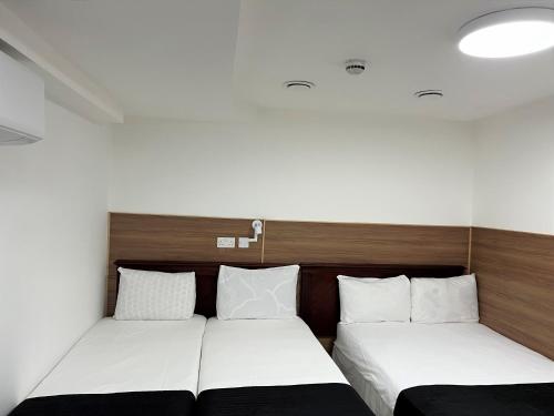 Habitación cuádruple del hotel Plaza London. Foto 2