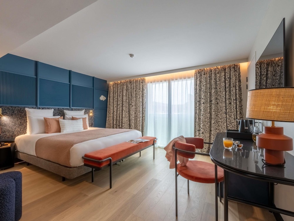 Habitación Privilege con balcón del hotel Mercure La Rochelle Vieux-port