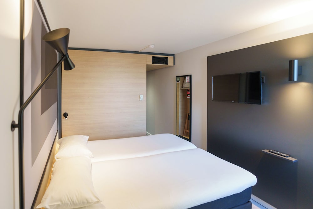 Habitación Estándar con 1 cama doble del hotel Ibis Laon. Foto 2