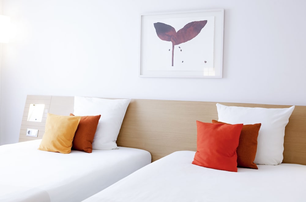 Habitación Superior con Dos Camas Individuales del hotel Novotel Metz Centre. Foto 3