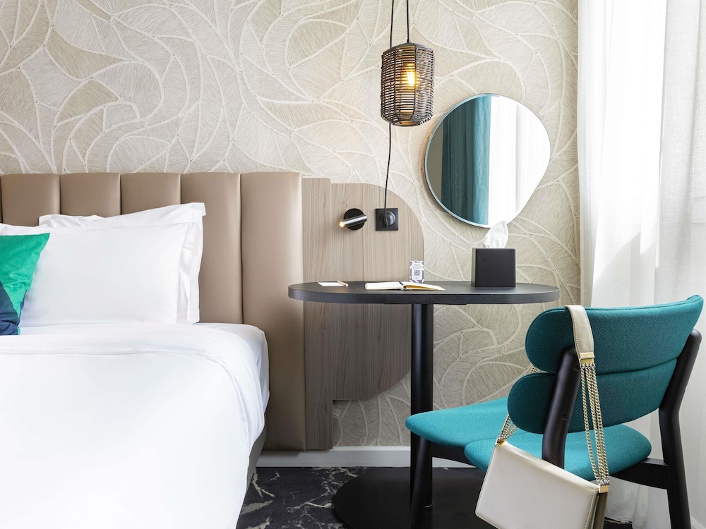 Habitación Deluxe con 1 cama doble, vistas al parque del hotel Mercure Mulhouse Centre. Foto 5