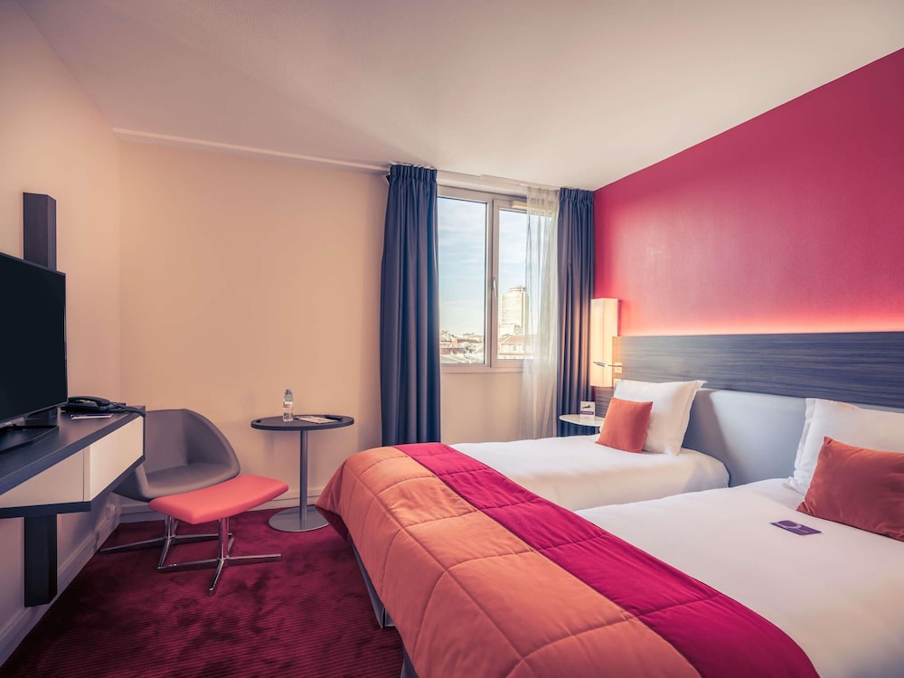 Habitación estándar con 2 camas individuales del hotel Mercure Mulhouse Centre