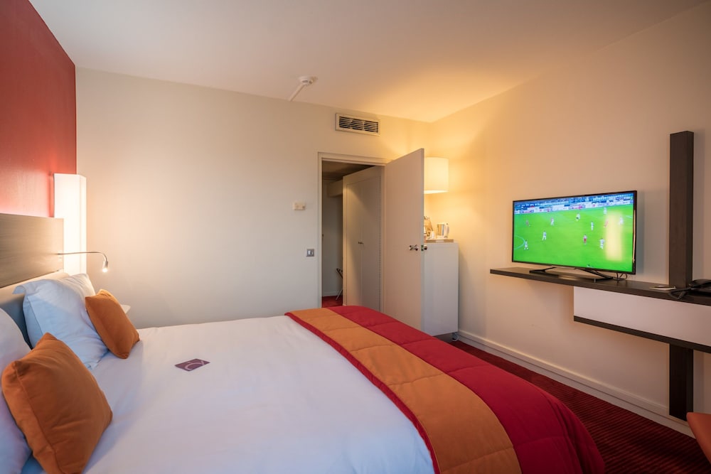 Habitación Clásica - 1 cama doble del hotel Mercure Mulhouse Centre. Foto 1