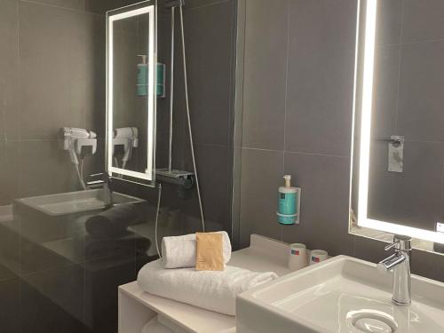 Habitación doble Sofá Cama incluido 1 Cama doble Normal del hotel Novotel Narbonne Sud