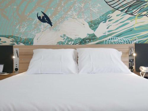 Habitación Superior con sofá - cama doble del hotel Novotel Narbonne Sud