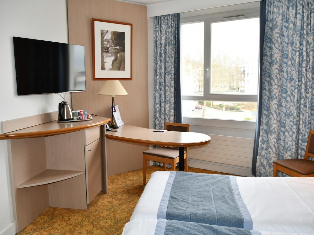 Habitación Estándar con cama doble del hotel Mercure Nevers Pont De Loire. Foto 2