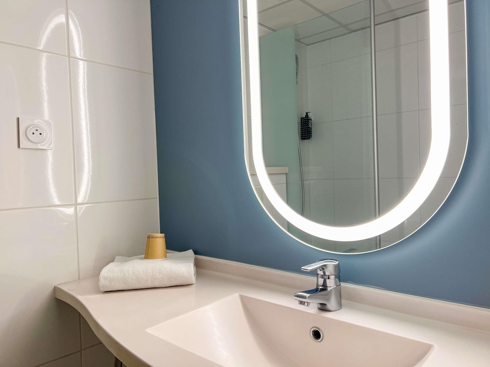 Habitación Estándar con 1 cama doble del hotel Ibis Nimes Ouest. Foto 11