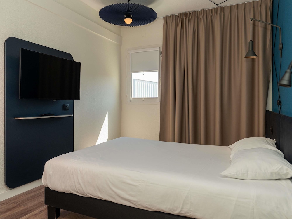 Habitación Estándar con 1 cama doble del hotel Ibis Orange Centre Échangeur A7 A9. Foto 20