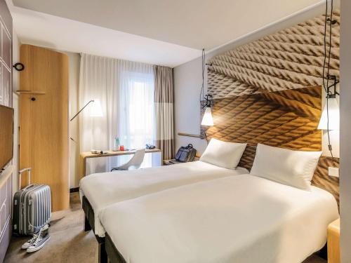 Habitación Doble Estándar - 2 camas del hotel Ibis Orléans Centre Gare. Foto 12