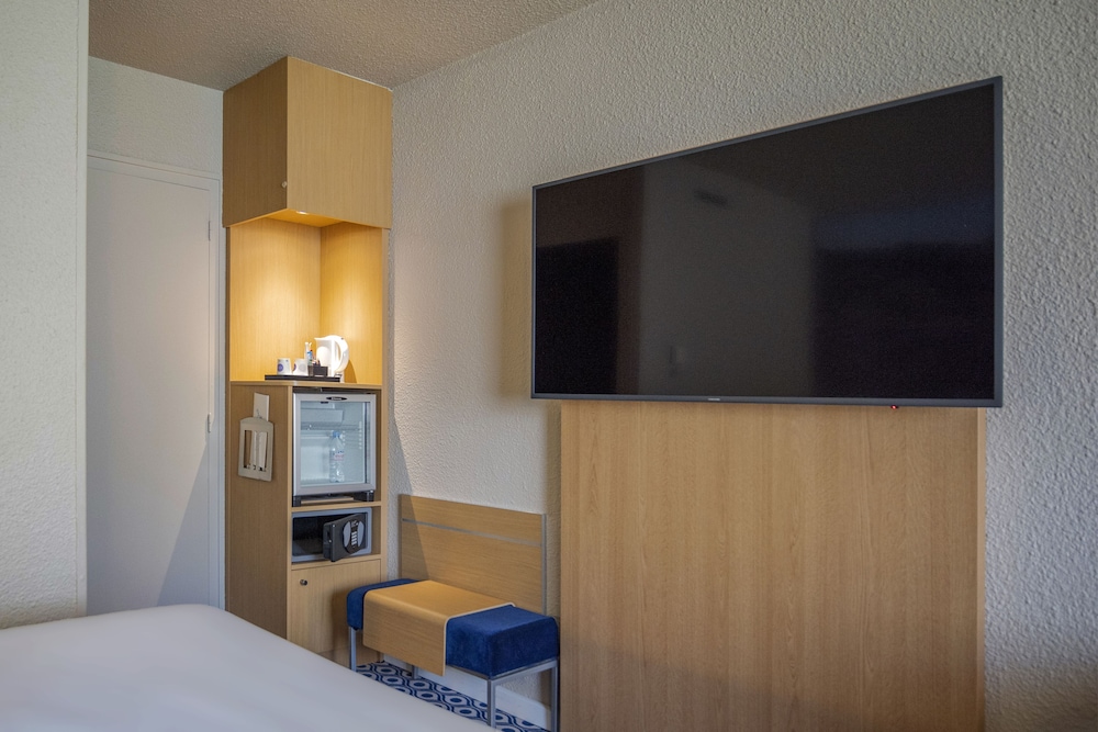 Habitación Executive - 1 cama doble y 1 sofá cama doble del hotel Novotel Orléans Chemins Sologne - Demeures Campagne. Foto 1