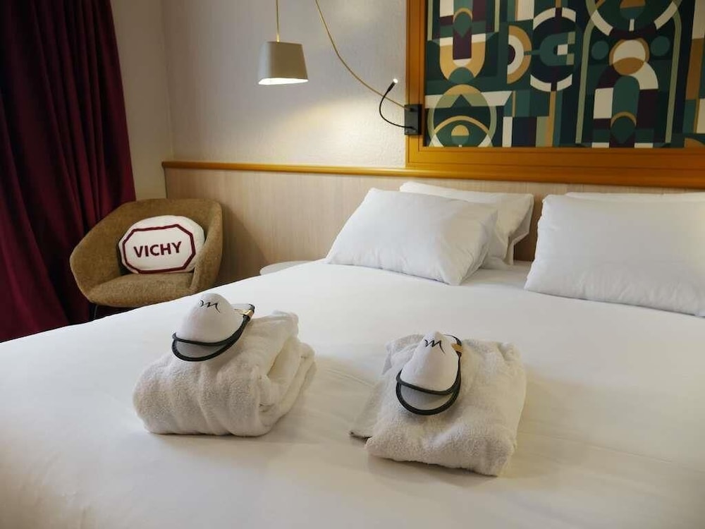 Habitación Privilege del hotel Mercure Vichy Thermalia. Foto 7