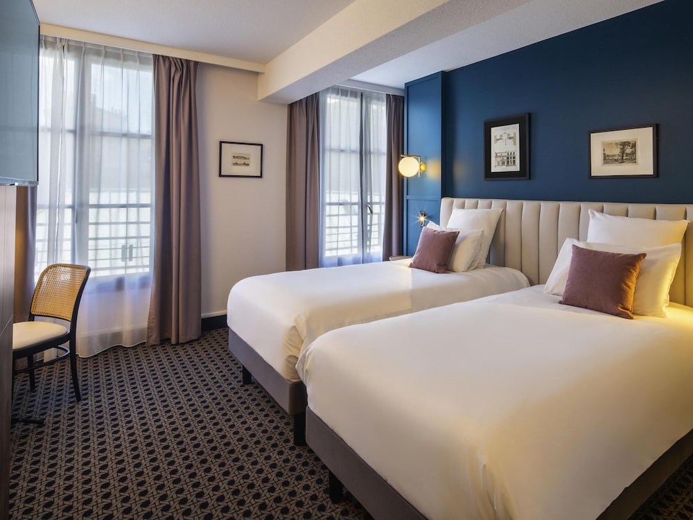 Habitación Clásica con camas individuales del hotel Mercure Versailles Chateau