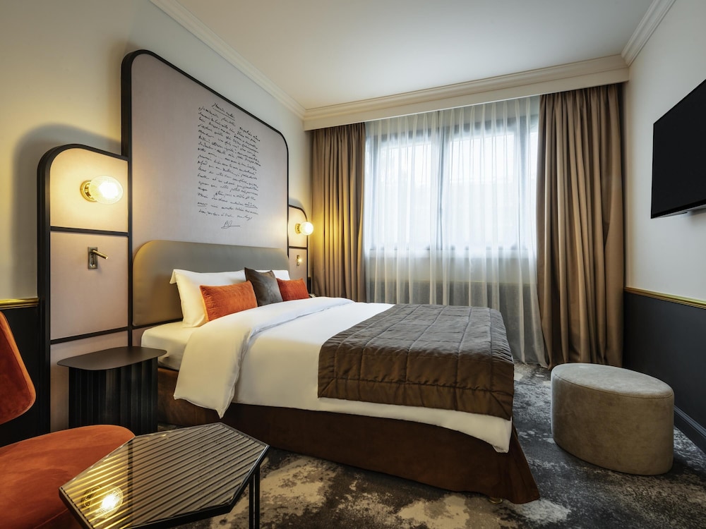 Habitación Superior con 1 cama doble del hotel Mercure Versailles Paris Ouest. Foto 2