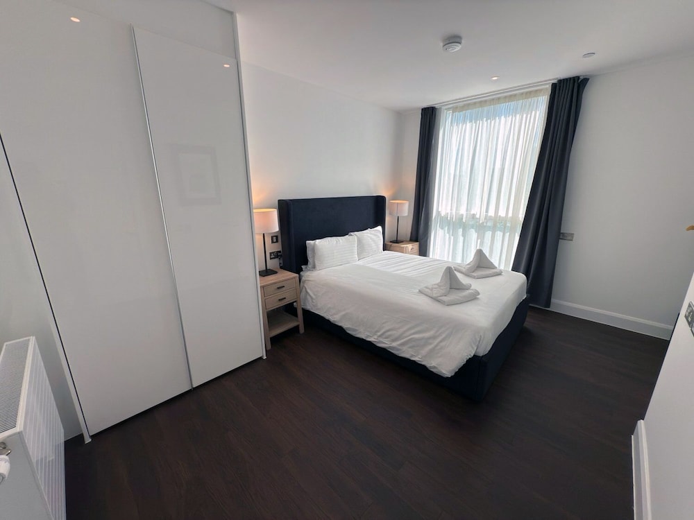 Apartamento, ducha adaptada del hotel Charles Hope Apartment Canary Wharf. Foto 1