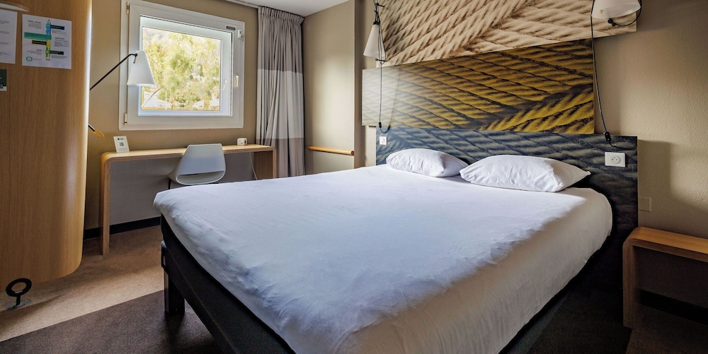 Habitación estándar doble, 1 cama doble del hotel Ibis Toulon La Valette. Foto 2