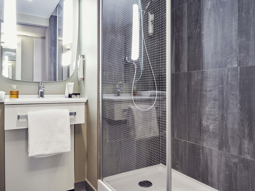 Habitación estándar doble, 1 cama doble del hotel Ibis Toulon La Valette. Foto 4