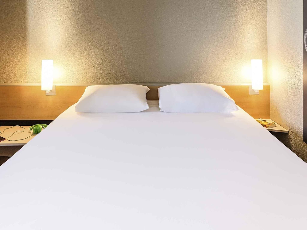 Habitación Estándar con 1 cama doble del hotel Ibis Thonon Centre. Foto 1