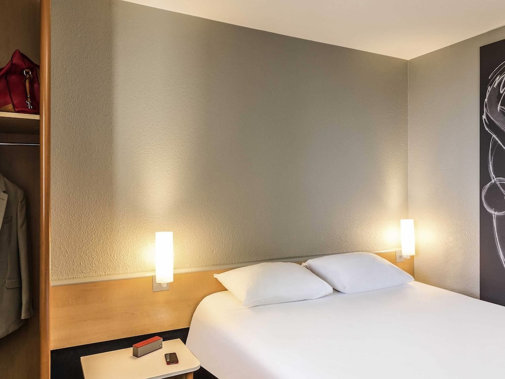 Habitación Superior del hotel Ibis Thonon Centre. Foto 4