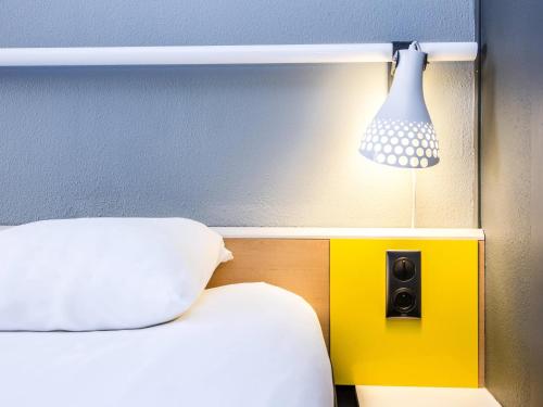 Reduced mobility Room for up to Two people del hotel Ibis Sisteron. Foto 2