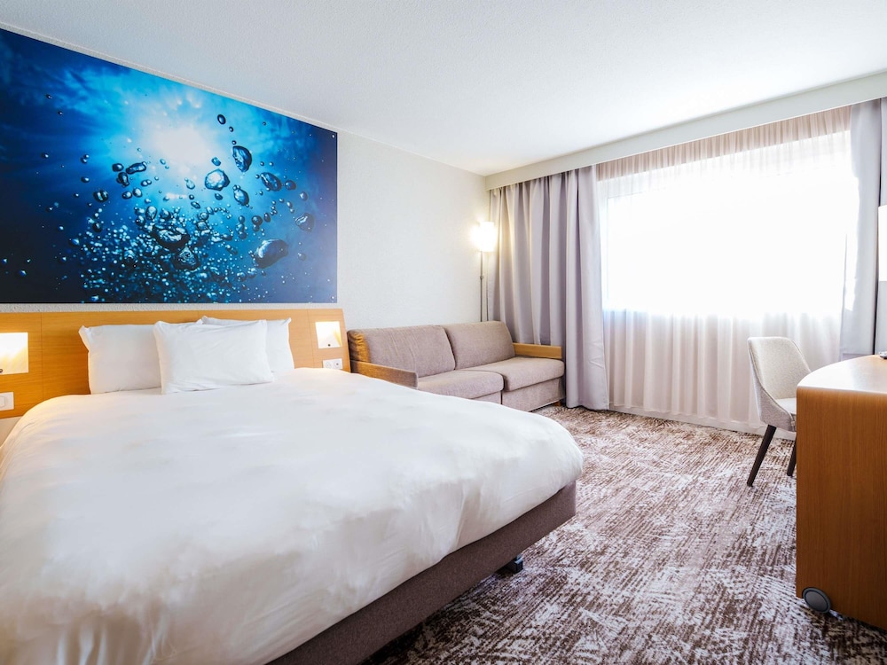 Habitación Clásica con 1 cama doble y 1 sofá - cama doble del hotel Novotel Saint Avold