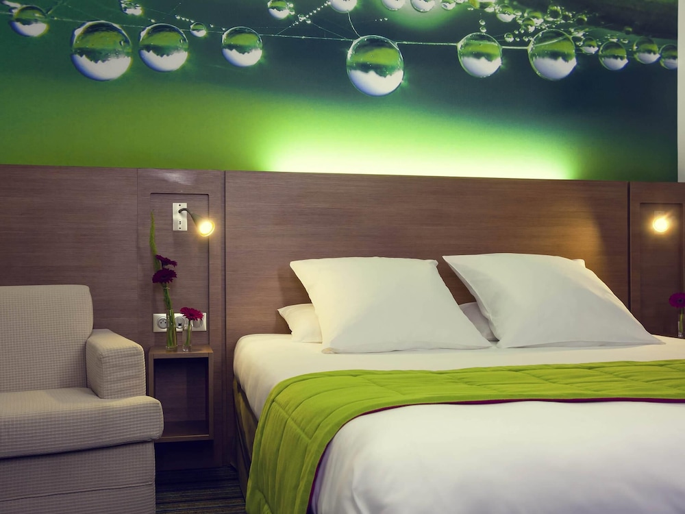 Habitación Privilegio - 1 cama doble y 1 sofá - cama del hotel Mercure Quimper Centre