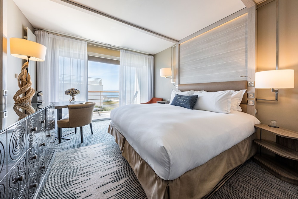 Habitación Superior con vistas al paseo marítimo del hotel Sofitel Quiberon Thalassa Sea and Spa