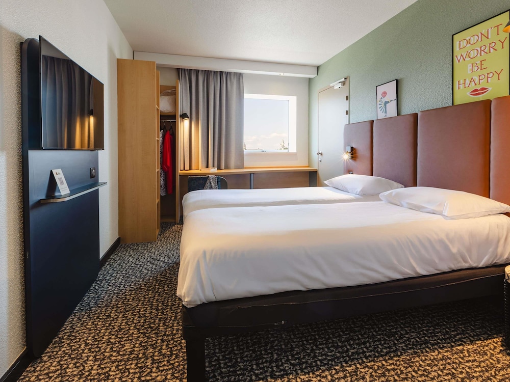 Habitación estándar con 2 camas individuales del hotel IBIS RENNES CENTRE GARE SUD
