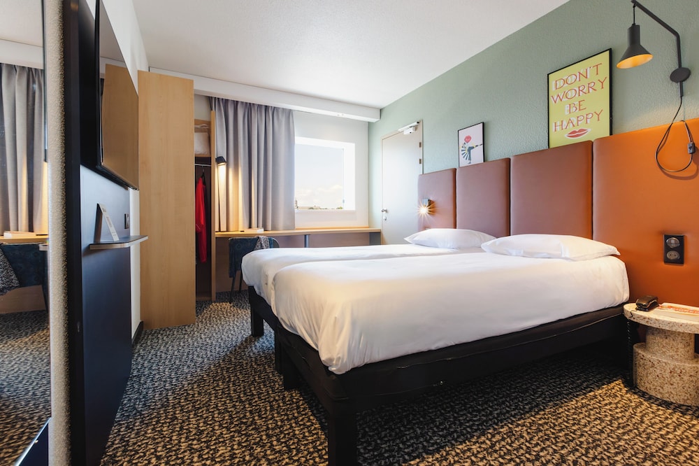 Habitación estándar con 2 camas individuales del hotel IBIS RENNES CENTRE GARE SUD. Foto 5