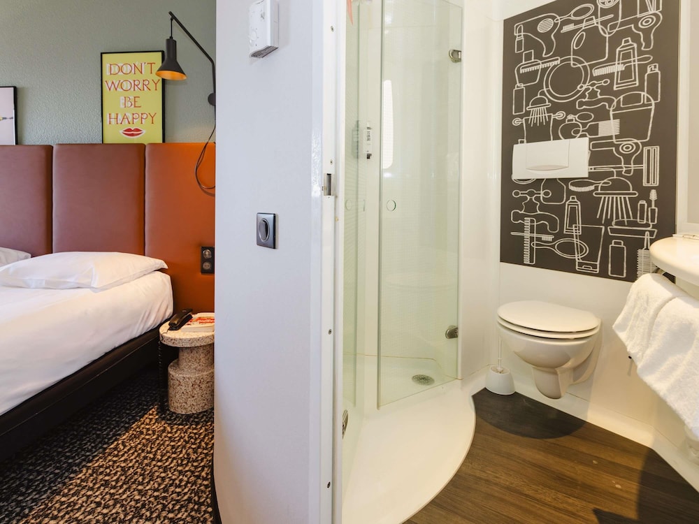 Habitación estándar con 2 camas individuales del hotel IBIS RENNES CENTRE GARE SUD. Foto 12
