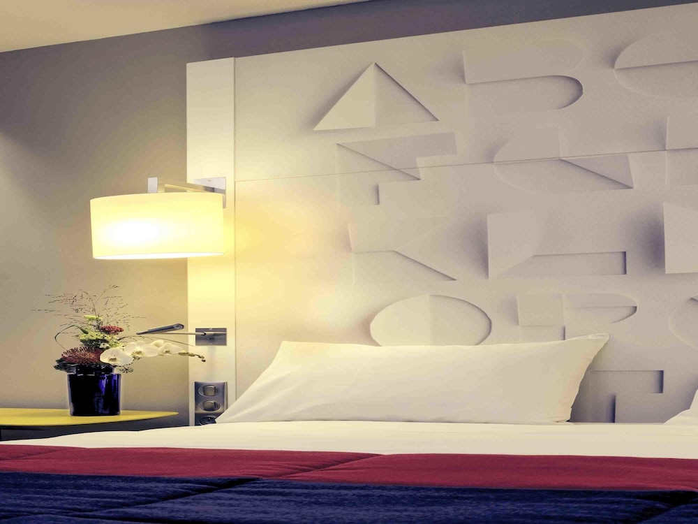Habitación estándar con 2 camas individuales del hotel Mercure Rennes Centre Parlement. Foto 4