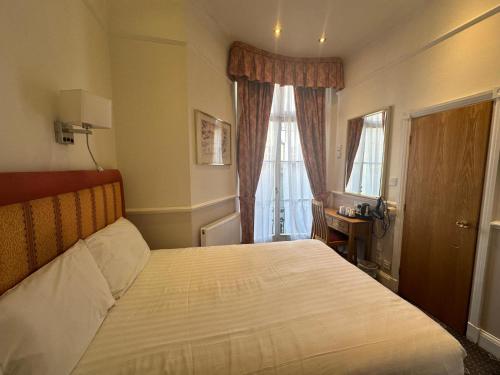 Habitación Doble Estándar del hotel Hyde Park Radnor. Foto 7