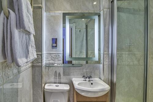 Habitación Pequeña - Semisótano - 2 camas del hotel Hyde Park Radnor