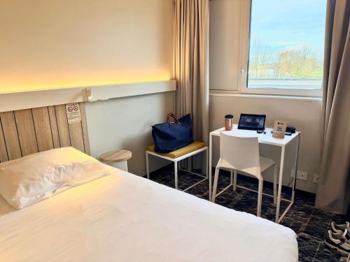 Habitación Doble Estándar del hotel IBIS RENNES CESSON. Foto 9